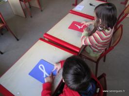 Atlelier Montessori - Des-lettres-rugueuses.jpg